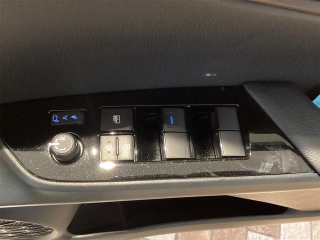 ご覧頂きまして誠に有難うございます！！是非ご来店して頂き、実際にご覧になって頂ければと思います。お客様からのご連絡をスタッフ一同、心よりお待ちしております