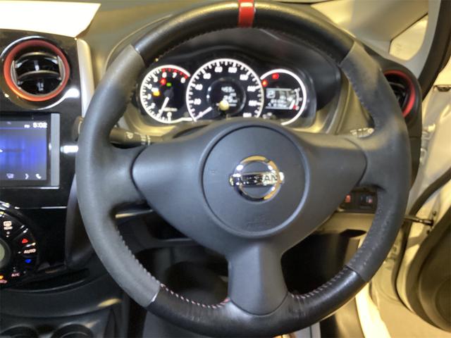 ノート ニスモ ETC バックカメラ アルミホイール スマートキー アイドリングストップ 電動格納ミラー CVT 盗難防止システム 衝突安全ボディ ABS ESC Bluetooth エアコン パワーステアリング(12枚目)