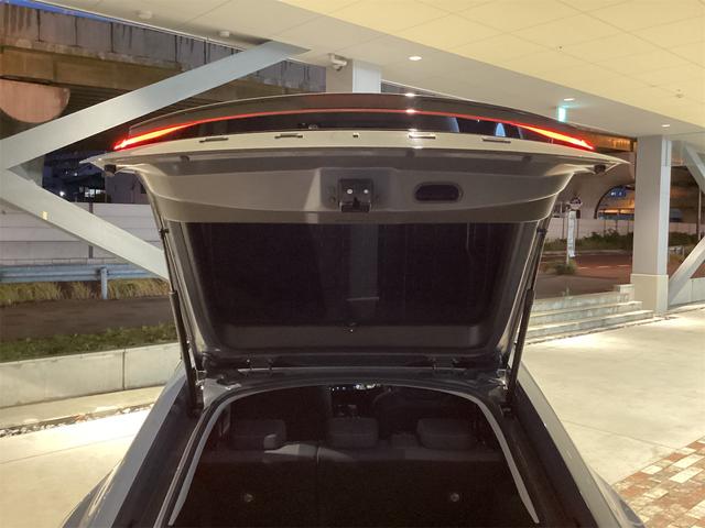 プリウス Ｇ　ドライブレコーダー　クリアランスソナー　レーンアシスト　オートクルーズコントロール　衝突被害軽減システム　全周囲カメラ　ナビ　アルミホイール　オートマチックハイビーム　オートライト　ＬＥＤヘッドランプ（31枚目）