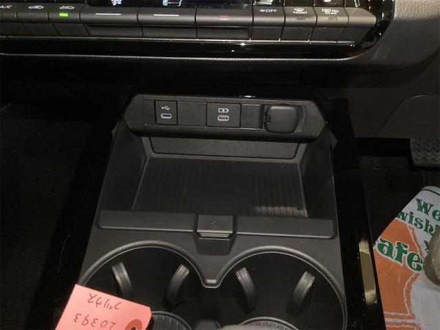 プリウス Ｇ　ドライブレコーダー　クリアランスソナー　レーンアシスト　オートクルーズコントロール　衝突被害軽減システム　全周囲カメラ　ナビ　アルミホイール　オートマチックハイビーム　オートライト　ＬＥＤヘッドランプ（43枚目）