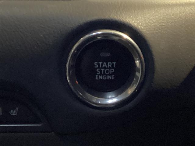 エンジン始動も楽チンです。イチイチ鍵を出す手間も無くなりますよ。