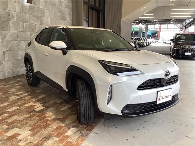 ヤリスクロス ハイブリッドZ ETC 全周囲カメラ クリアランスソナー オートクルーズコントロール レーンアシスト パワーシート 衝突被害軽減システム ナビ オートマチックハイビーム オートライト LEDヘッドランプ(3枚目)