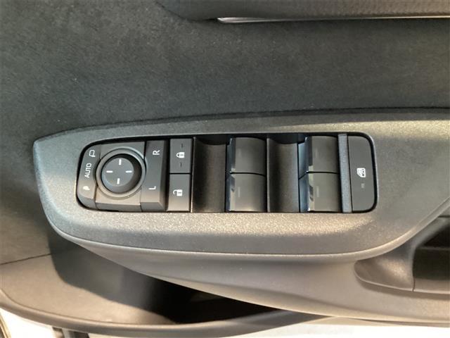 ヤリスクロス ハイブリッドZ ETC 全周囲カメラ クリアランスソナー オートクルーズコントロール レーンアシスト パワーシート 衝突被害軽減システム ナビ オートマチックハイビーム オートライト LEDヘッドランプ(18枚目)