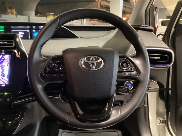 トヨタ プリウス 10枚目