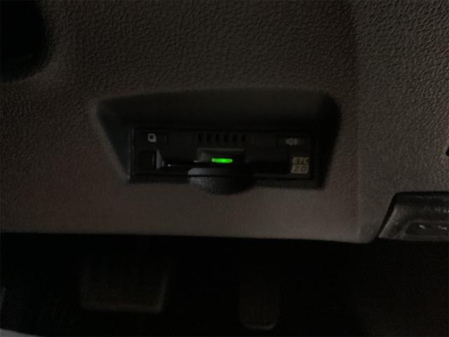 トヨタ プリウス 16枚目