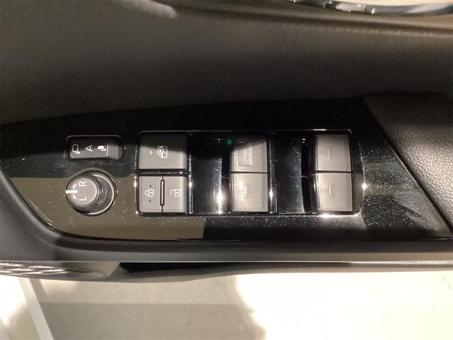 トヨタ プリウス 17枚目