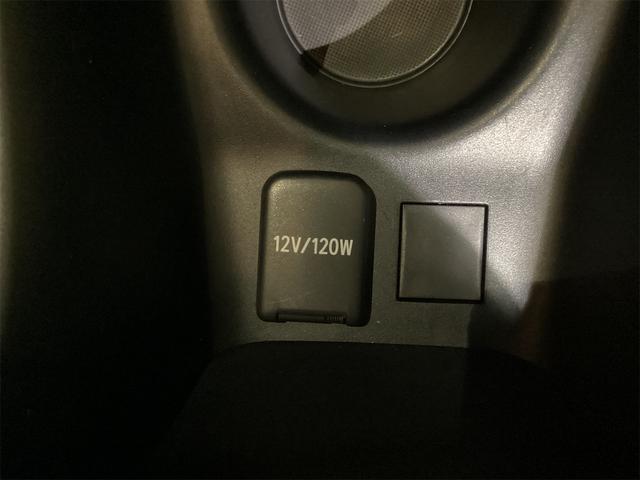 トヨタ プリウス 38枚目