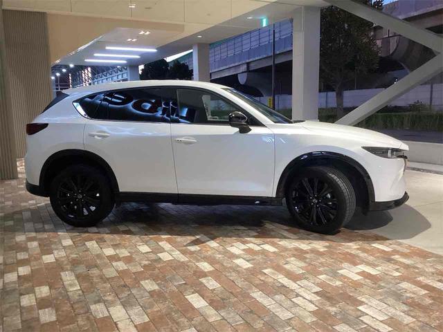 ＣＸ－５ ２５Ｓ　スポーツアピアランス　ドライブレコーダー　ＥＴＣ　バックカメラ　サイドカメラ　クリアランスソナー　オートクルーズコントロール　レーンアシスト　パワーシート　衝突被害軽減システム　ナビ　ＴＶ　オートライト　ＬＥＤヘッドランプ（4枚目）