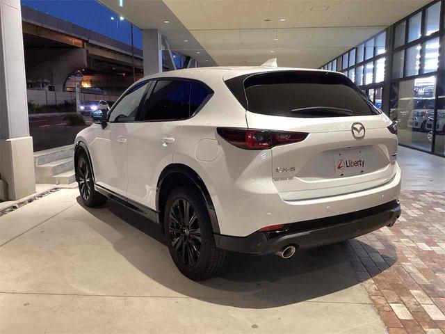ＣＸ－５ ２５Ｓ　スポーツアピアランス　ドライブレコーダー　ＥＴＣ　バックカメラ　サイドカメラ　クリアランスソナー　オートクルーズコントロール　レーンアシスト　パワーシート　衝突被害軽減システム　ナビ　ＴＶ　オートライト　ＬＥＤヘッドランプ（7枚目）