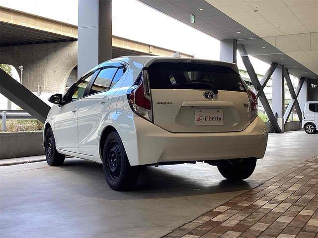 アクア Ｓ　ＥＴＣ　バックカメラ　ナビ　ＴＶ　スマートキー　電動格納ミラー　ＣＶＴ　衝突安全ボディ　ＡＢＳ　ＥＳＣ　ＣＤ　ＵＳＢ　Ｂｌｕｅｔｏｏｔｈ　エアコン　パワーステアリング　パワーウィンドウ（20枚目）