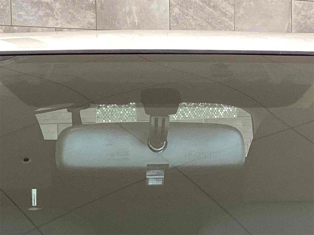 アクア Ｓ　ＥＴＣ　バックカメラ　ナビ　ＴＶ　スマートキー　電動格納ミラー　ＣＶＴ　衝突安全ボディ　ＡＢＳ　ＥＳＣ　ＣＤ　ＵＳＢ　Ｂｌｕｅｔｏｏｔｈ　エアコン　パワーステアリング　パワーウィンドウ（30枚目）