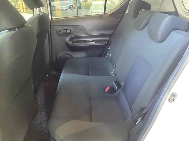 アクア Ｓ　ＥＴＣ　バックカメラ　ナビ　ＴＶ　スマートキー　電動格納ミラー　ＣＶＴ　衝突安全ボディ　ＡＢＳ　ＥＳＣ　ＣＤ　ＵＳＢ　Ｂｌｕｅｔｏｏｔｈ　エアコン　パワーステアリング　パワーウィンドウ（40枚目）