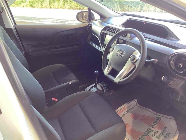 アクア Ｓ　ＥＴＣ　バックカメラ　ナビ　ＴＶ　スマートキー　電動格納ミラー　ＣＶＴ　衝突安全ボディ　ＡＢＳ　ＥＳＣ　ＣＤ　ＵＳＢ　Ｂｌｕｅｔｏｏｔｈ　エアコン　パワーステアリング　パワーウィンドウ（43枚目）