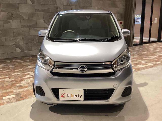 デイズ Ｘ　全周囲カメラ　ナビ　ＴＶ　衝突被害軽減システム　スマートキー　アイドリングストップ　電動格納ミラー　ＣＶＴ　ＥＳＣ　ＣＤ　アルミホイール　エアコン　パワーステアリング　パワーウィンドウ（15枚目）