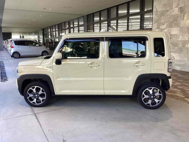 ハスラー ハイブリッドＸ　全周囲カメラ　ナビ　ＴＶ　クリアランスソナー　レーンアシスト　衝突被害軽減システム　オートライト　スマートキー　アイドリングストップ　電動格納ミラー　ＣＶＴ　ＥＳＣ　ＵＳＢ　アルミホイール　エアコン（8枚目）