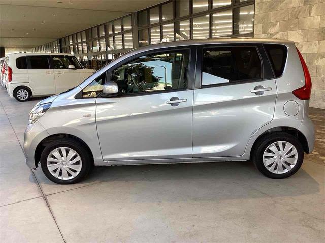 デイズ Ｊ　ナビ　ＴＶ　衝突被害軽減システム　電動格納ミラー　ベンチシート　ＣＶＴ　ＥＳＣ　ＣＤ　ミュージックプレイヤー接続可　エアコン　パワーウィンドウ（8枚目）