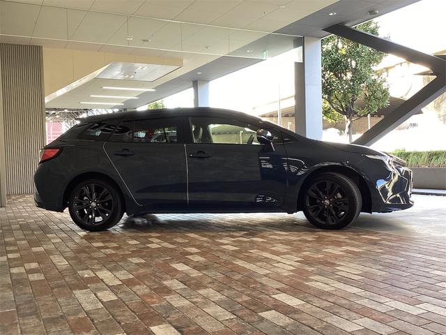 カローラツーリング ハイブリッド　ダブルバイビー　ドライブレコーダー　バックカメラ　ナビ　ＴＶ　クリアランスソナー　オートクルーズコントロール　レーンアシスト　衝突被害軽減システム　アルミホイール　オートマチックハイビーム　オートライト（4枚目）