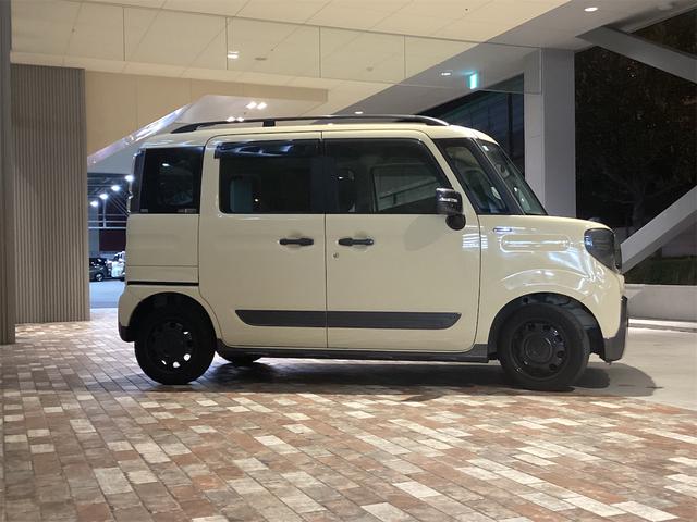 スペーシアギア ハイブリッドＸＺ　ＥＴＣ　全周囲カメラ　両側電動スライドドア　ＴＶ　クリアランスソナー　オートクルーズコントロール　レーンアシスト　衝突被害軽減システム　オートライト　スマートキー　アイドリングストップ　電動格納ミラー（11枚目）