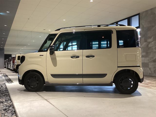 スペーシアギア ハイブリッドＸＺ　ＥＴＣ　全周囲カメラ　両側電動スライドドア　ＴＶ　クリアランスソナー　オートクルーズコントロール　レーンアシスト　衝突被害軽減システム　オートライト　スマートキー　アイドリングストップ　電動格納ミラー（12枚目）