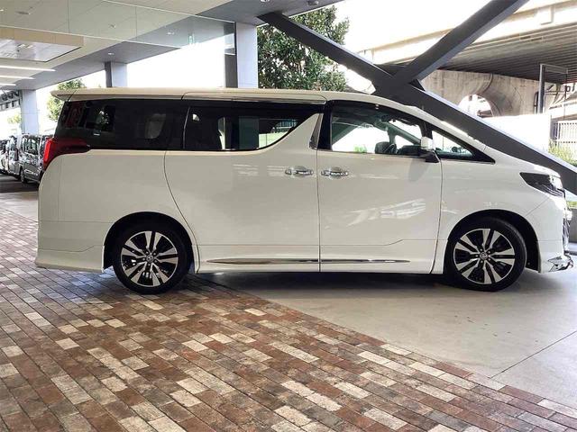 アルファード ２．５Ｓ　Ｃパッケージ　ドライブレコーダー　ＥＴＣ　バックカメラ　ナビ　ＴＶ　クリアランスソナー　オートクルーズコントロール　レーンアシスト　衝突被害軽減システム　両側スライド・片側電動　オートマチックハイビーム（4枚目）