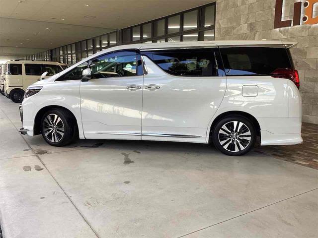 アルファード ２．５Ｓ　Ｃパッケージ　ドライブレコーダー　ＥＴＣ　バックカメラ　ナビ　ＴＶ　クリアランスソナー　オートクルーズコントロール　レーンアシスト　衝突被害軽減システム　両側スライド・片側電動　オートマチックハイビーム（8枚目）