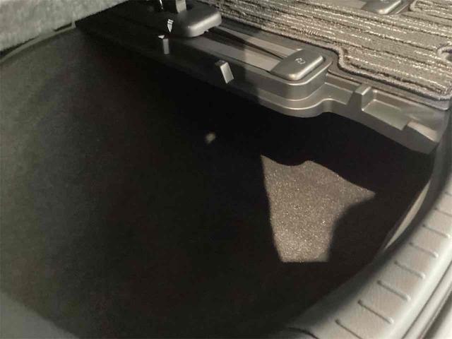 アルファード ２．５Ｓ　Ｃパッケージ　ドライブレコーダー　ＥＴＣ　バックカメラ　ナビ　ＴＶ　クリアランスソナー　オートクルーズコントロール　レーンアシスト　衝突被害軽減システム　両側スライド・片側電動　オートマチックハイビーム（36枚目）