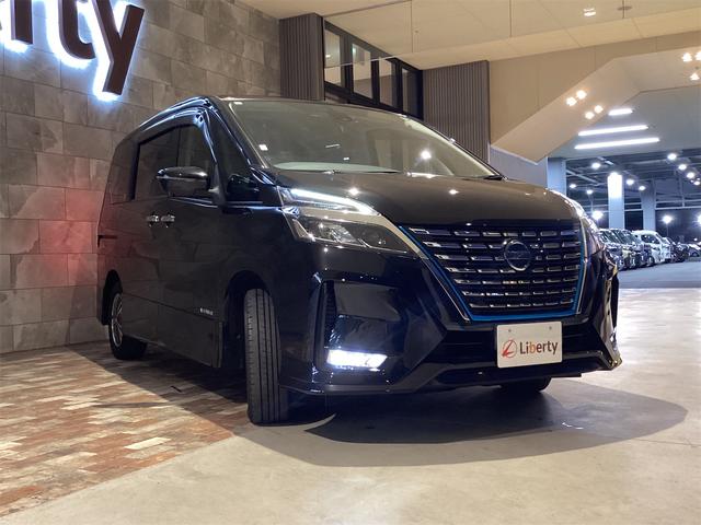 セレナ ｅ－パワー　ハイウェイスターＶ　ドライブレコーダー　ＥＴＣ　全周囲カメラ　ＴＶ　クリアランスソナー　オートクルーズコントロール　レーンアシスト　衝突被害軽減システム　両側電動スライドドア　ＬＥＤヘッドランプ　スマートキー（4枚目）