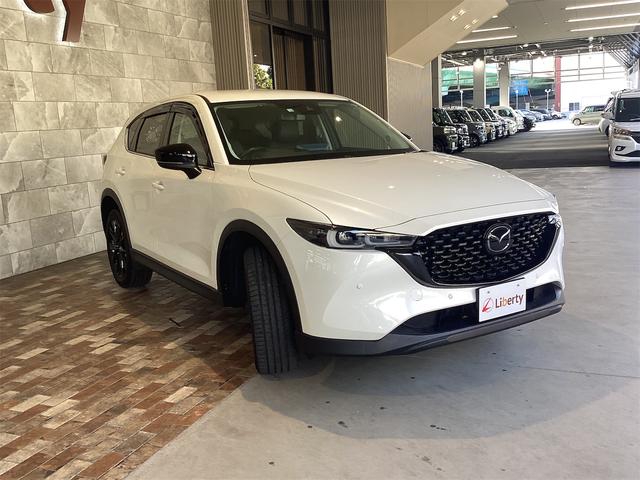 ＣＸ－５ ２０Ｓ　ブラックトーンエディション　全周囲カメラ　クリアランスソナー　オートクルーズコントロール　レーンアシスト　衝突被害軽減システム　ＬＥＤヘッドランプ　電動リアゲート　アルミホイール　スマートキー　アイドリングストップ（3枚目）