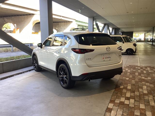 ＣＸ－５ ２０Ｓ　ブラックトーンエディション　全周囲カメラ　クリアランスソナー　オートクルーズコントロール　レーンアシスト　衝突被害軽減システム　ＬＥＤヘッドランプ　電動リアゲート　アルミホイール　スマートキー　アイドリングストップ（7枚目）