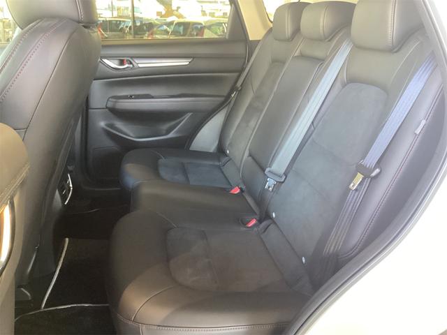 ＣＸ－５ ２０Ｓ　ブラックトーンエディション　全周囲カメラ　クリアランスソナー　オートクルーズコントロール　レーンアシスト　衝突被害軽減システム　ＬＥＤヘッドランプ　電動リアゲート　アルミホイール　スマートキー　アイドリングストップ（18枚目）