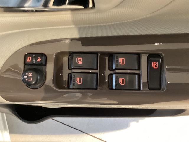 ムーヴキャンバス Ｇメイクアップリミテッド　ＳＡＩＩＩ　ＥＴＣ　全周囲カメラ　両側電動スライドドア　ナビ　ＴＶ　衝突被害軽減システム　オートマチックハイビーム　スマートキー　アイドリングストップ　電動格納ミラー　ベンチシート　ＣＶＴ　ＡＢＳ　ＥＳＣ　ＣＤ（40枚目）