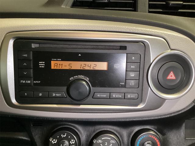 ヴィッツ Ｆ　ＥＴＣ　キーレスエントリー　電動格納ミラー　ＣＶＴ　衝突安全ボディ　ＡＢＳ　ＣＤ　エアコン　パワーステアリング　パワーウィンドウ（5枚目）