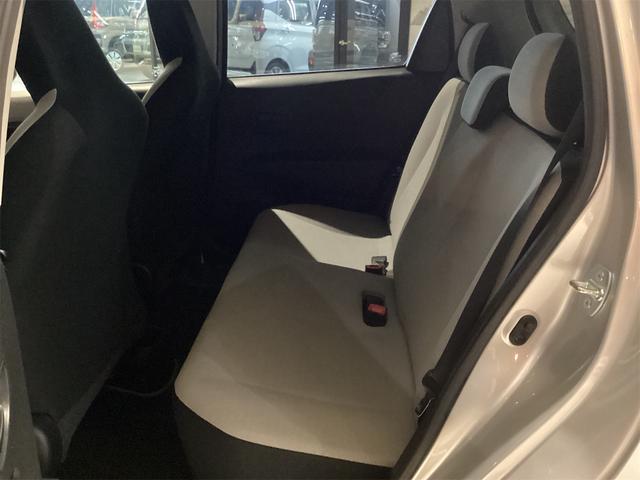 ヴィッツ Ｆ　ＥＴＣ　キーレスエントリー　電動格納ミラー　ＣＶＴ　衝突安全ボディ　ＡＢＳ　ＣＤ　エアコン　パワーステアリング　パワーウィンドウ（36枚目）