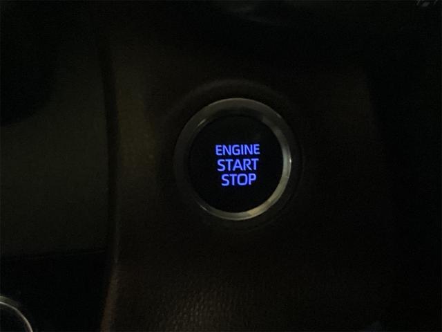 ヤリスクロス Ｚ　ディスプレイオーディオ　バックカメラ　クリアランスソナー　オートクルーズコントロール　レーンアシスト　パワーシート　衝突被害軽減システム　オートマチックハイビーム　ＬＥＤヘッドランプ　アルミホイール（10枚目）