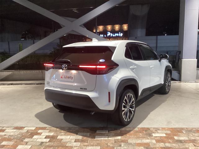 ヤリスクロス Ｚ　ディスプレイオーディオ　バックカメラ　クリアランスソナー　オートクルーズコントロール　レーンアシスト　パワーシート　衝突被害軽減システム　オートマチックハイビーム　ＬＥＤヘッドランプ　アルミホイール（17枚目）