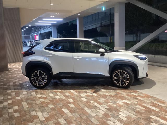 ヤリスクロス Ｚ　ディスプレイオーディオ　バックカメラ　クリアランスソナー　オートクルーズコントロール　レーンアシスト　パワーシート　衝突被害軽減システム　オートマチックハイビーム　ＬＥＤヘッドランプ　アルミホイール（21枚目）