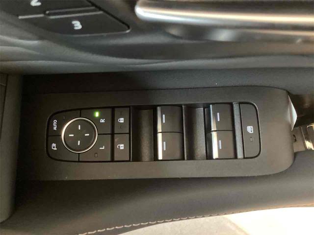 アルファードハイブリッド Z ドライブレコーダー 全周囲カメラ ナビ TV クリアランスソナー オートクルーズコントロール レーンアシスト 衝突被害軽減システム 両側電動スライドドア オートマチックハイビーム LEDヘッドランプ(17枚目)