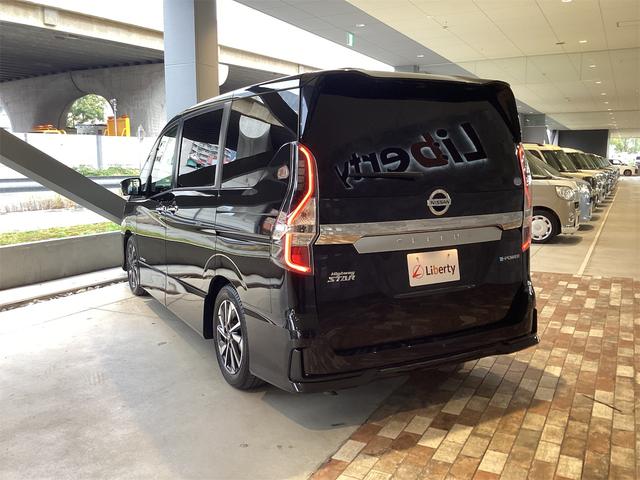 セレナ e-パワー ハイウェイスターV ドライブレコーダー 全周囲カメラ ナビ TV オートクルーズコントロール 衝突被害軽減システム 両側電動スライドドア LEDヘッドランプ スマートキー 電動格納ミラー 3列シート CVT(7枚目)