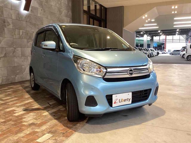 デイズ Ｘ　ドライブレコーダー　全周囲カメラ　ナビ　ＴＶ　クリアランスソナー　衝突被害軽減システム　スマートキー　アイドリングストップ　電動格納ミラー　ベンチシート　ＣＶＴ　ＥＳＣ　ＣＤ　ＵＳＢ（3枚目）