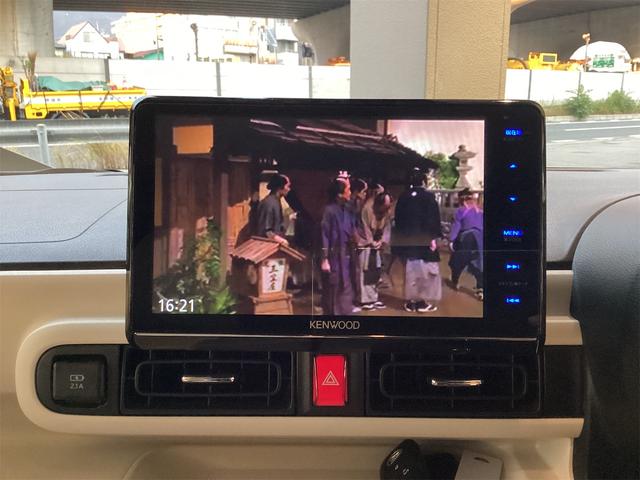 ムーヴキャンバス ストライプスＧ　バックカメラ　両側電動スライドドア　ナビ　ＴＶ　クリアランスソナー　衝突被害軽減システム　オートライト　スマートキー　アイドリングストップ　電動格納ミラー　シートヒーター　ベンチシート　ＣＶＴ　ＥＳＣ（11枚目）