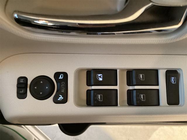 ムーヴキャンバス ストライプスＧ　バックカメラ　両側電動スライドドア　ナビ　ＴＶ　クリアランスソナー　衝突被害軽減システム　オートライト　スマートキー　アイドリングストップ　電動格納ミラー　シートヒーター　ベンチシート　ＣＶＴ　ＥＳＣ（18枚目）