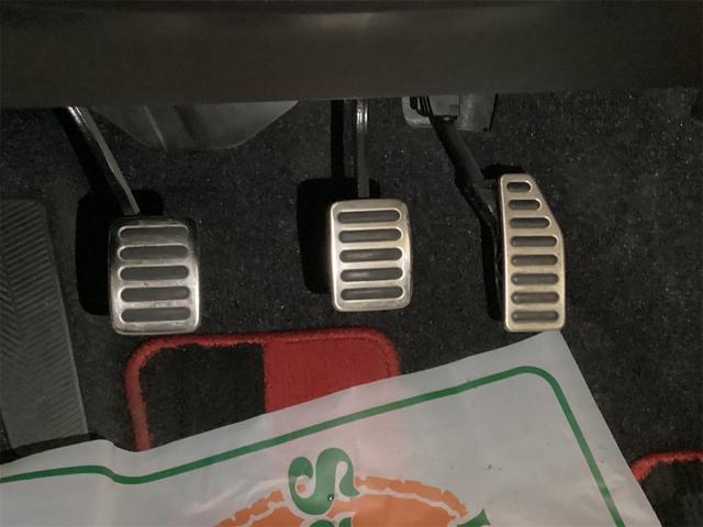 スイフトスポーツ ベースグレード　ドライブレコーダー　ＥＴＣ　オートクルーズコントロール　アルミホイール　オートライト　ＬＥＤヘッドランプ　スマートキー　電動格納ミラー　シートヒーター　ＭＴ　盗難防止システム　衝突安全ボディ　ＡＢＳ（37枚目）