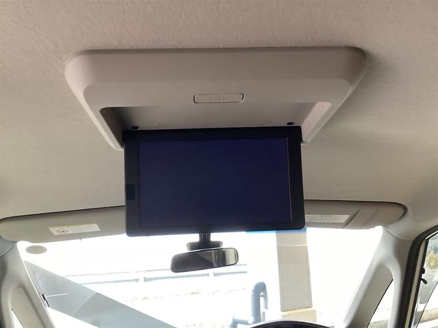 セレナ ハイウェイスター　Ｖセレクション＋セーフティ　ＳＨＶ　バックカメラ　ナビ　ＴＶ　オートクルーズコントロール　レーンアシスト　衝突被害軽減システム　両側電動スライドドア　オートライト　ＬＥＤヘッドランプ　スマートキー　電動格納ミラー　後席モニター（17枚目）