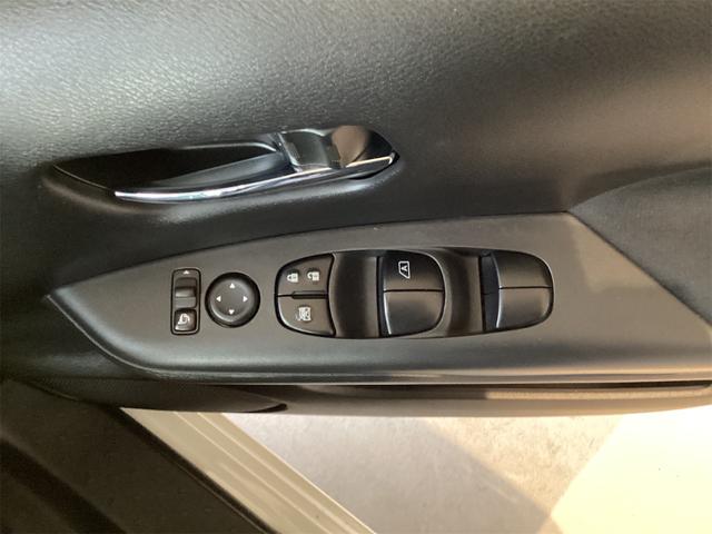 セレナ ハイウェイスターＶ　ＥＴＣ　全周囲カメラ　ＴＶ　クリアランスソナー　オートクルーズコントロール　衝突被害軽減システム　両側電動スライドドア　オートライト　ＬＥＤヘッドランプ　スマートキー　アイドリングストップ（17枚目）