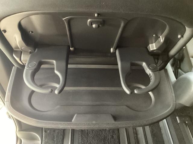 セレナ ハイウェイスターＶ　ＥＴＣ　全周囲カメラ　ＴＶ　クリアランスソナー　オートクルーズコントロール　衝突被害軽減システム　両側電動スライドドア　オートライト　ＬＥＤヘッドランプ　スマートキー　アイドリングストップ（37枚目）