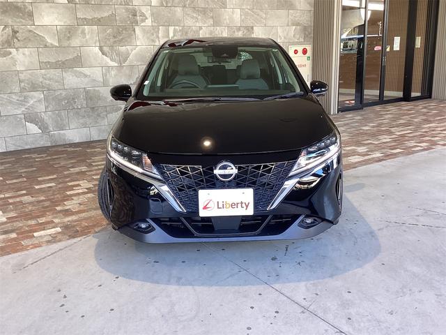 ノート Ｓ　ドライブレコーダー　ＥＴＣ　全周囲カメラ　ナビ　ＴＶ　クリアランスソナー　衝突被害軽減システム　アルミホイール　オートマチックハイビーム　オートライト　スマートキー　アイドリングストップ（2枚目）