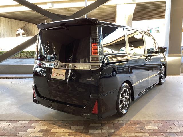 ヴォクシー ＺＳ　ドライブレコーダー　バックカメラ　ナビ　ＴＶ　クリアランスソナー　オートクルーズコントロール　レーンアシスト　衝突被害軽減システム　両側スライド・片側電動　オートマチックハイビーム　オートライト（5枚目）