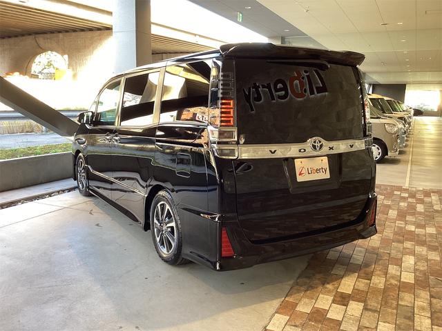 ヴォクシー ＺＳ　ドライブレコーダー　バックカメラ　ナビ　ＴＶ　クリアランスソナー　オートクルーズコントロール　レーンアシスト　衝突被害軽減システム　両側スライド・片側電動　オートマチックハイビーム　オートライト（7枚目）