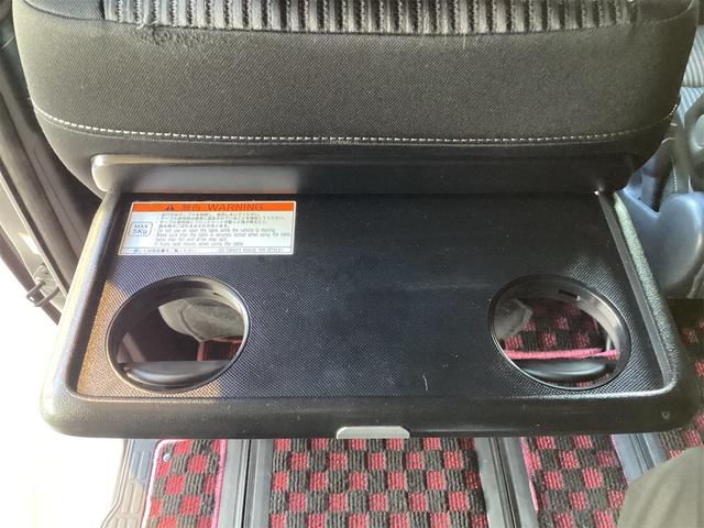 ヴォクシー ＺＳ　ドライブレコーダー　バックカメラ　ナビ　ＴＶ　クリアランスソナー　オートクルーズコントロール　レーンアシスト　衝突被害軽減システム　両側スライド・片側電動　オートマチックハイビーム　オートライト（32枚目）