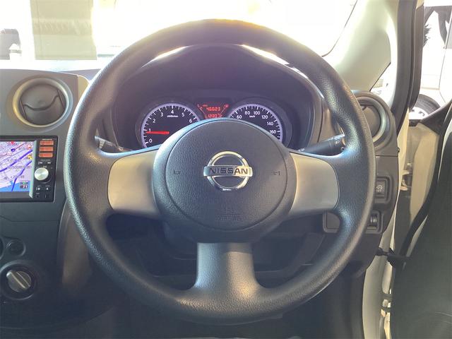 ノート Ｘ　ＥＴＣ　ナビ　ＴＶ　アルミホイール　スマートキー　アイドリングストップ　電動格納ミラー　ＣＶＴ　盗難防止システム　衝突安全ボディ　ＡＢＳ　ＣＤ　ＵＳＢ　エアコン　パワーステアリング　パワーウィンドウ（10枚目）